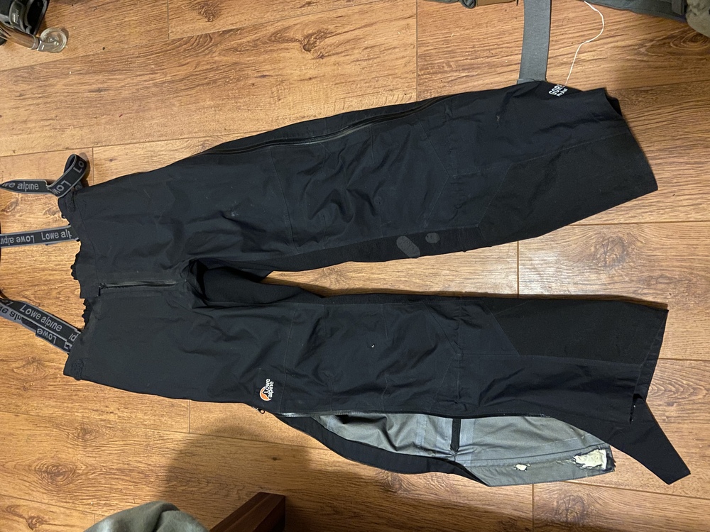 FS Shoes, ice harness, bibs unparallel, Sportiva, grivel, Lowe Alpine