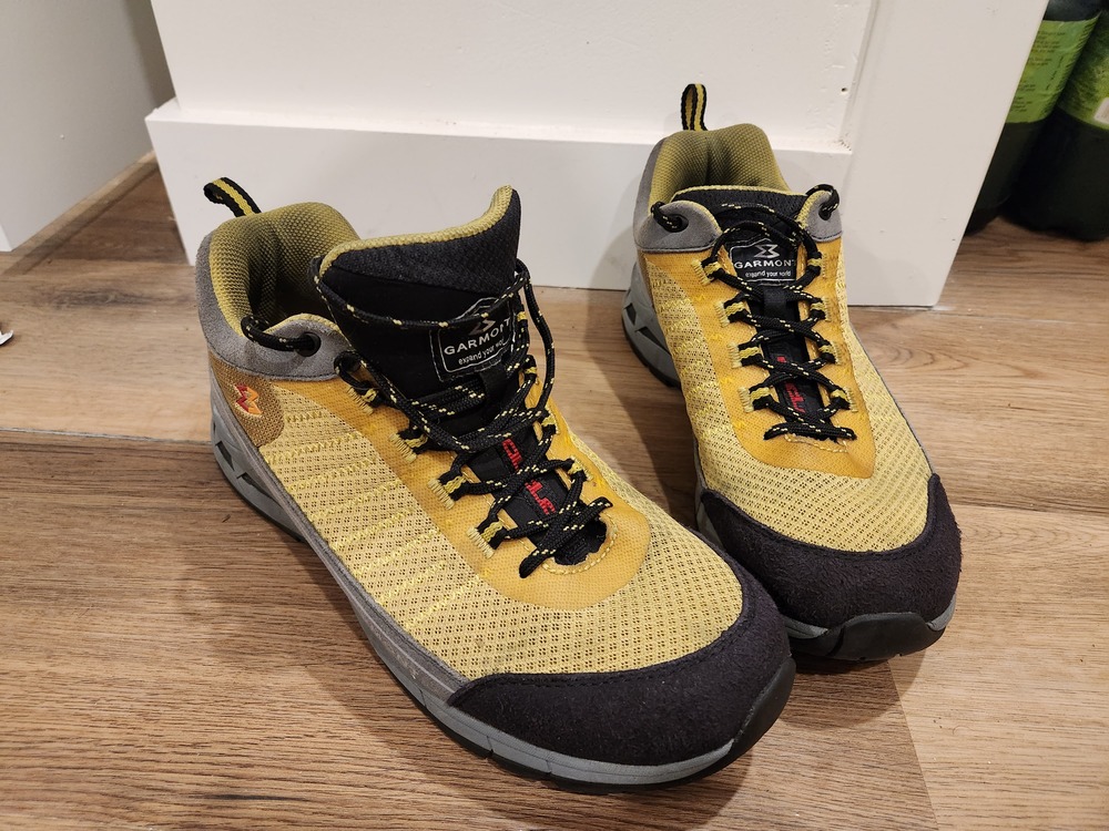 FS Evolv Oracles 10, Ocun 10.5, Helly Hansen Fleece L, Garmont hiking