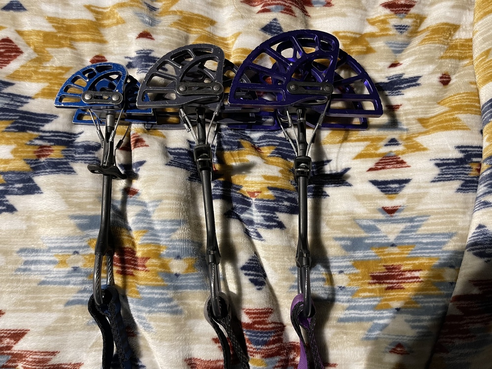 FS Black Diamond C4 3 5, Camalot Z4 BluePurple, Garmin Fenix 7X