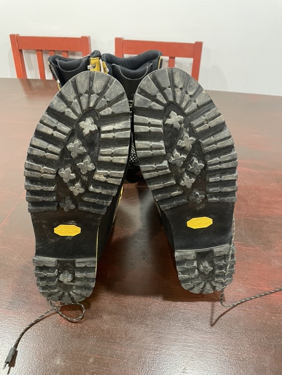 WTS La Sportiva Spantik 45.5 & Feathered Friends Ptarmigan 25 Down Bag