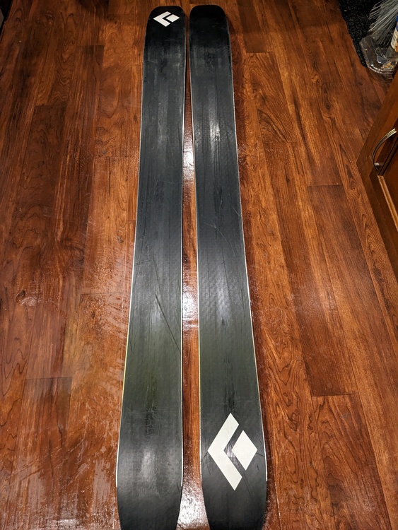 FS Skis, bindings, boots, avy bags, splitboard, mountaineering boots and more!