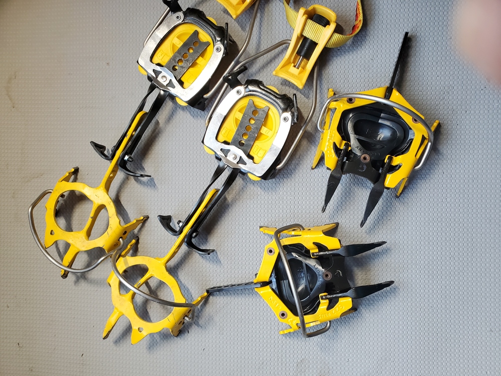 F.S. Arc'teryx, Grivel, Petzl, Reparto Corse, BCA backcountry kits