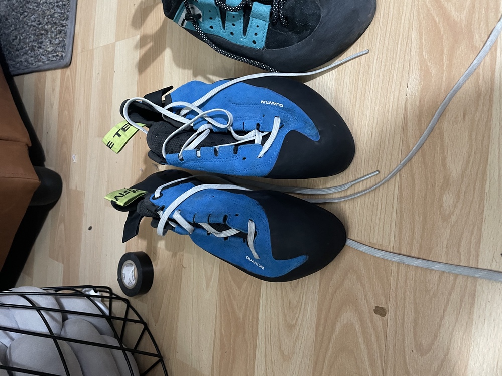 Misty Mountain, climbing shoes 41.5/9, TX Guides size 9