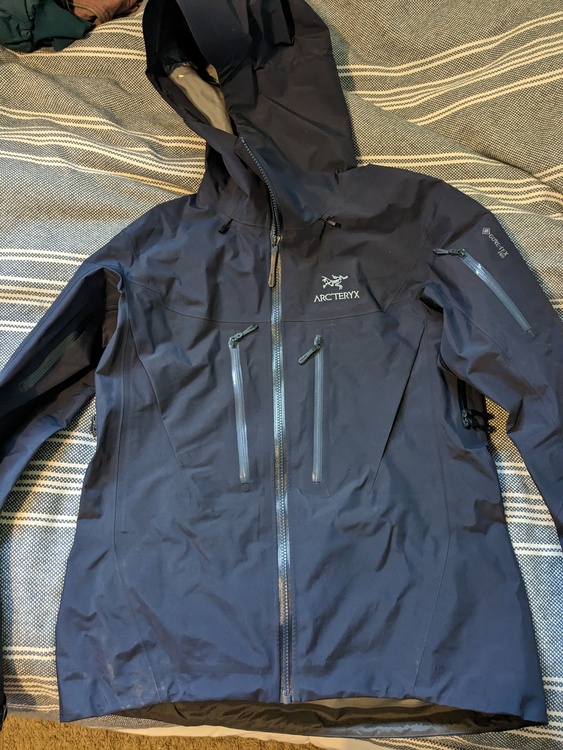 Arc'teryx Alpha SV Women's S $400 Arc'teryx Alpha SV Women's S $400