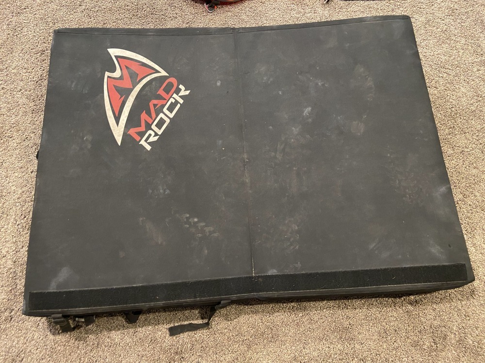 FS Two Mad Rock Crash Pads
