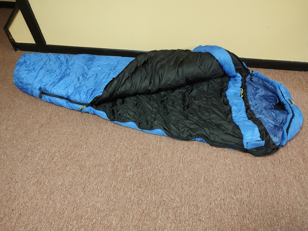 FS -Sierra Designs 10F Polarguard sleeping bag