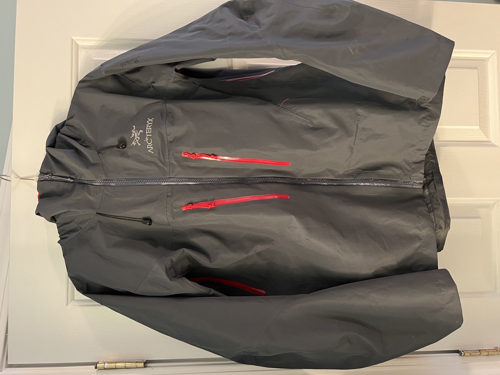 Arcteryx alpha sv pilot sale