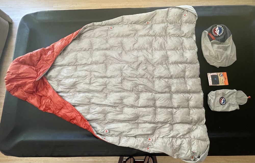** SOLD ** Ultralight Down Quilt, 850 fillpower, 17 oz.