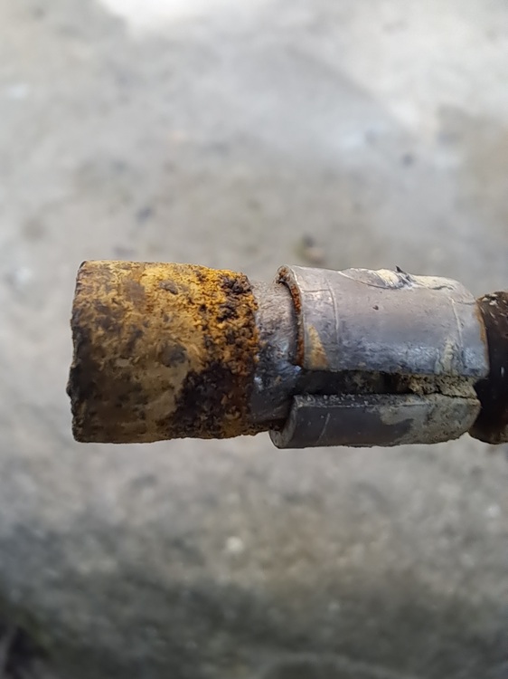 Plated steel bolts Corrosion on the embedded portion of the bolt