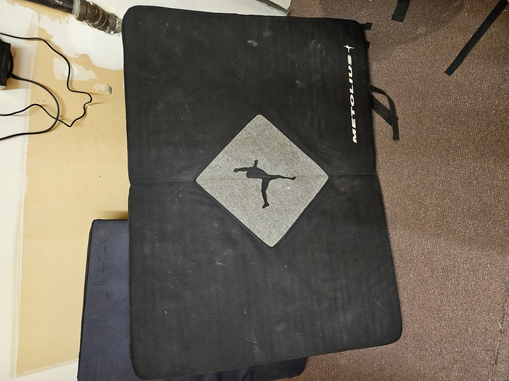 FS Metolius Bouldering pads