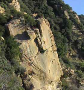 T-Crack as seen from slightly higher up Gibraltar road. As the red line shows, the route weaves a good bit.