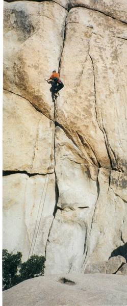 Leading the ever classic Double Cross(5.7+) on a perfect day in December.