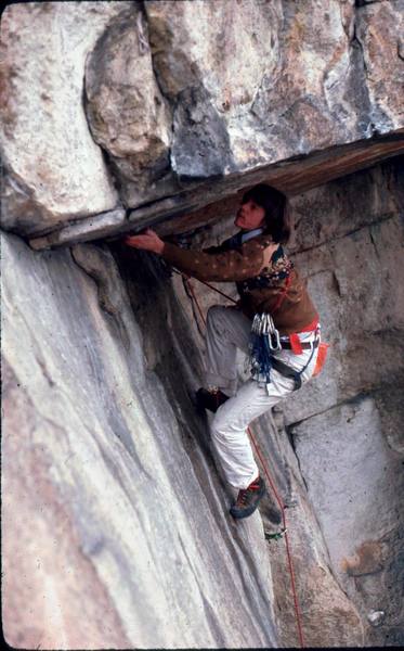 Matinee, P1, 1976 approximately. Photo by (I think) Hardie Truesdale, now a successful landscape photographer. Classic! Flip-flop stoppers (2 on a single cord so that you can flip one over the other as opposing wedges), 2" red swami, home-made leg loops, green Shoenards (stiff like cinder blocks), all ovals, and, of course, painters pants.