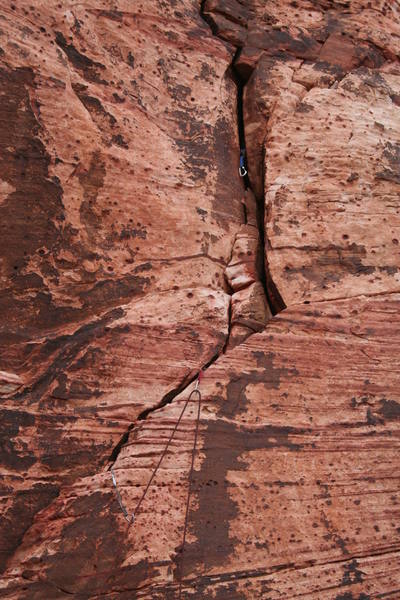 You can see the first two placements in the good crack; the two blocks in the pod are ROTTEN on both sides and this is where the cam blew out