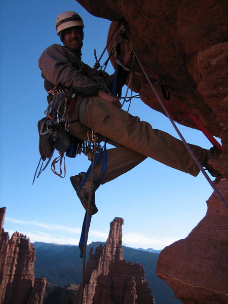 The exposure is great on the 5th pitch, where a short roof must be negotiated to gain the crown of Moenkopi caprock