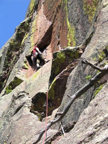 The hands-free rest before starting out on the leftward traverse.  This is highly recommended to refresh your arms before the climbing to the anchors.