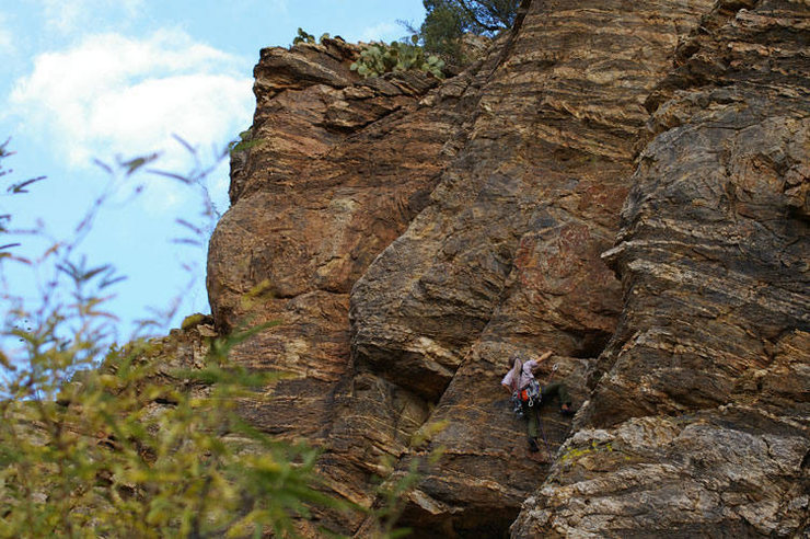 Anna partway through the traverse on Lazy S. PHOTO BY HILLARY DAVIS.