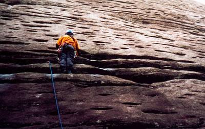 Looking up the first pitch of Sundial Crack over a sea of eyebrows.