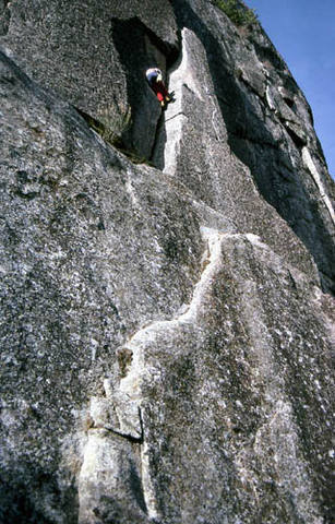 Werner Braun free-soloing "Cookie Center". <br> Photo by Blitzo.