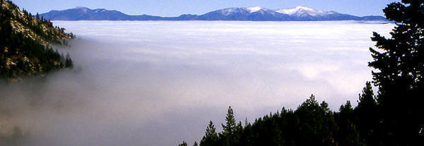 Carson Valley in a sea of clouds.<br>
Photo by Blitzo.