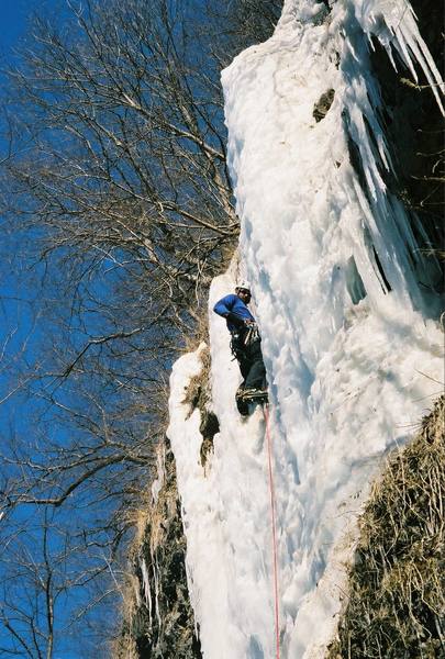 Jon Jugenheimer leading The Main Route.