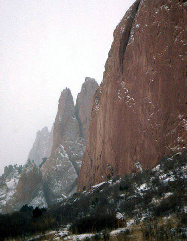 Garden of the Gods-Winter.<br>
Photo by Blitzo.