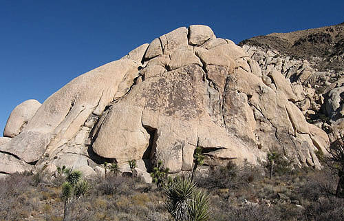 Target Rock-West Face.<br>
Photo by Blitzo.