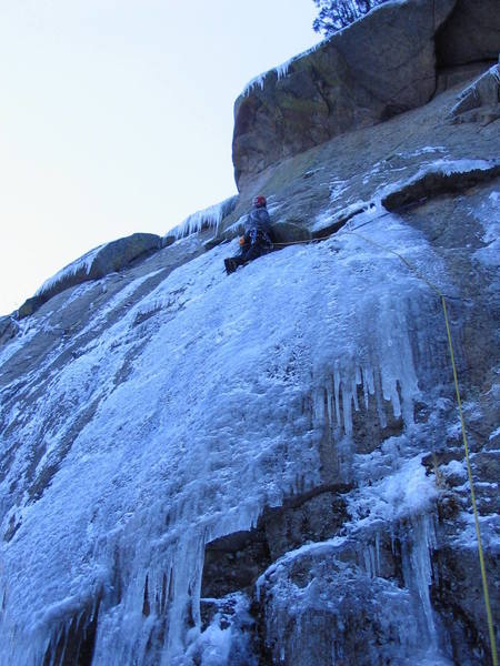 Edward Corder attempting the 3rd ascent. (Kevin Cooper FA'ed this bad boy 2 days earlier. WI6)