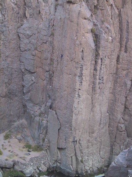 The right side of Social Platform (Skeletons in the Closet to Santana) and the left side of Riverside Island (the two cracks are Noble Mouse and King Rat).  The climber is TRing the exciting (and thus rarely done) Tumbling Dice.  The chalked-up pitch left of him (through a roof) is the excellent Bone Up.