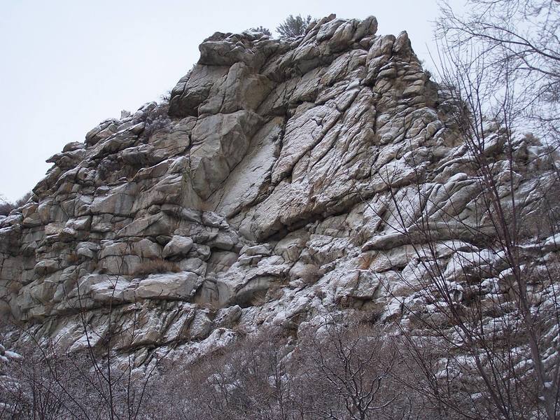 Meteor Shower climbs the big dihedral.