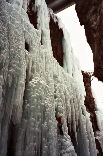 Jordan on a n-ice lead under the bridge, Ouray Colorado 2007.