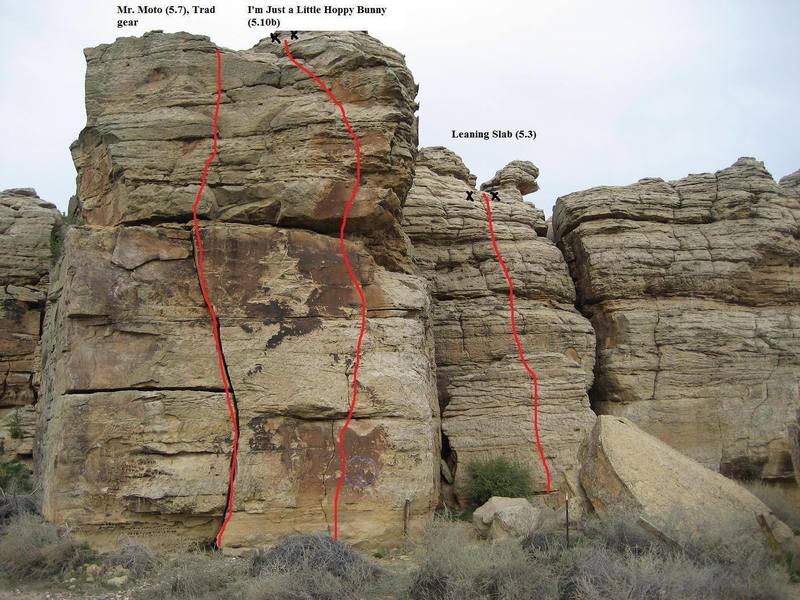 Left (west) end. Bolted anchors are shown; routes w/o anchors indicated DO NOT HAVE anchors. All anchors can be accessed from the top of the cliff for toproping, but pulling the rope after rapping can be difficult from some of them.