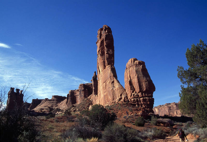 Approaching Sheep Rock and the Lamb...<br>
<br>
For the sake of this fragile environment and everyone's access, please use this wash and don't just beeline it to the base from your car.