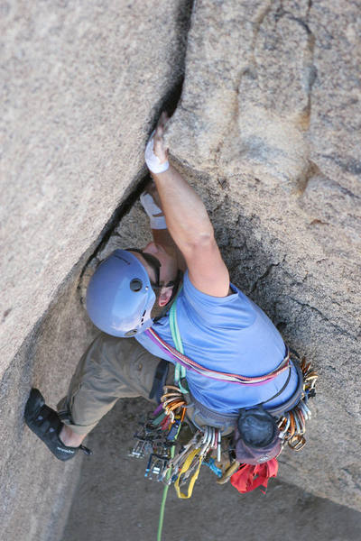 Jon McCartie mid-crux on Diagnostics.  If the first 15 feet of this route went on for a hundred or so, it would be quite the classic.  Alas, it suffers from the JTree "if only it were longer" syndrome.