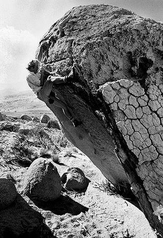 Grant Hiskes on the 'Hero Roof' 1980.<br>
<br>
Photo by Blitzo.