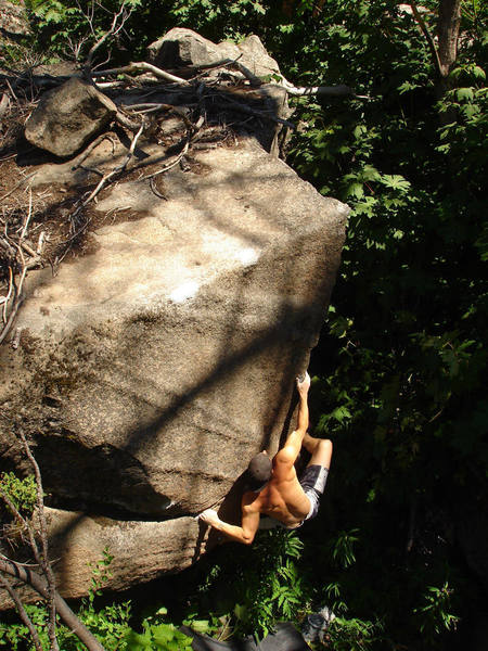 The cover shot - Joel Zerr on Pretty Hate Machine (V8), Pretty Boulders, Icicle Canyon. <br>
<br>
Photo by Max Hasson.