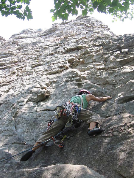 Huong steps up on her second trad lead.