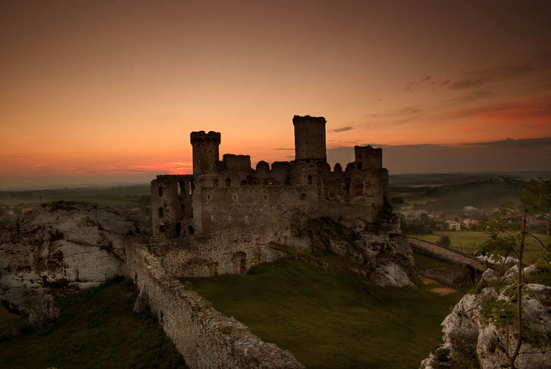 Ogrodzieniec Castle, limestone crags in southern Poland, Czestochowa area