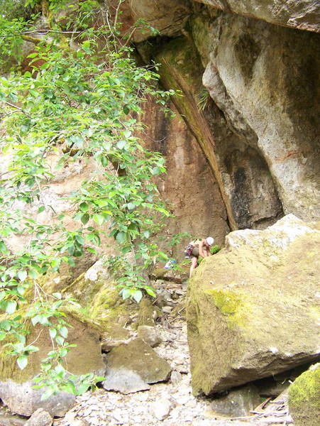 Kip gearing up for the crack in the corner. This line had three rusted bolts that should not be trusted. it can easily be protected with a few medium cams.