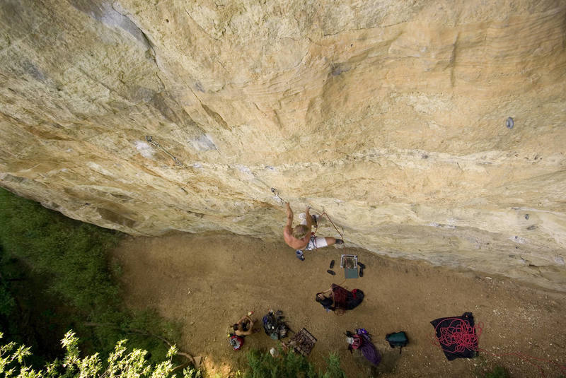 Dave Groth climbing Hawaiian Bill. Right in the middle of Meter Wall.