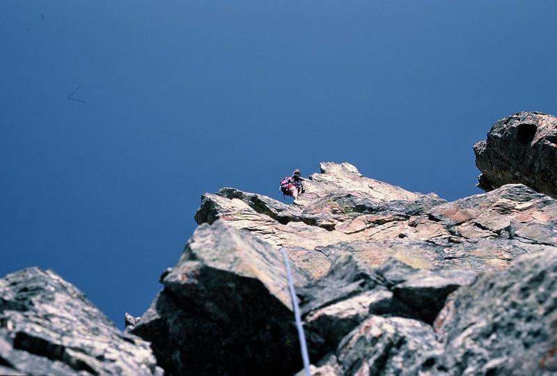 Jim Olson leading upper part of P3, South Ridge.