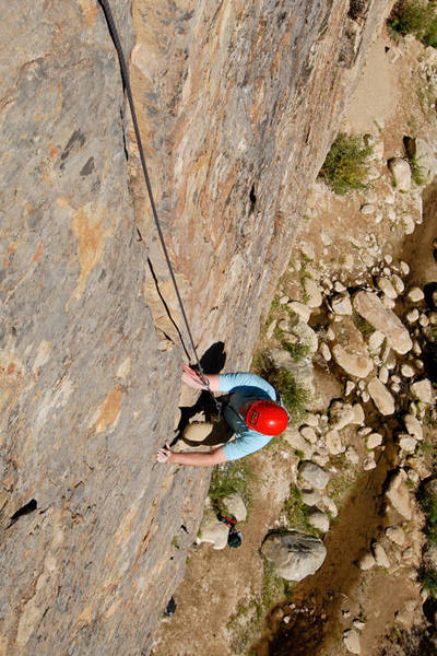 Michael McKay climbs the first half of Pipe Cleaner at Sespe Gorge.