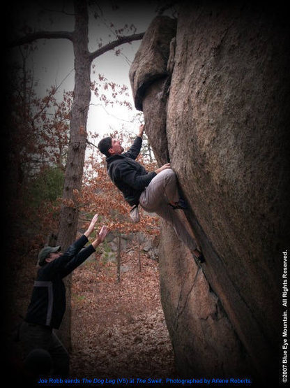 Joe Robb on "The Dog Leg," an old classic V6 probably put up by Bob Parrot.