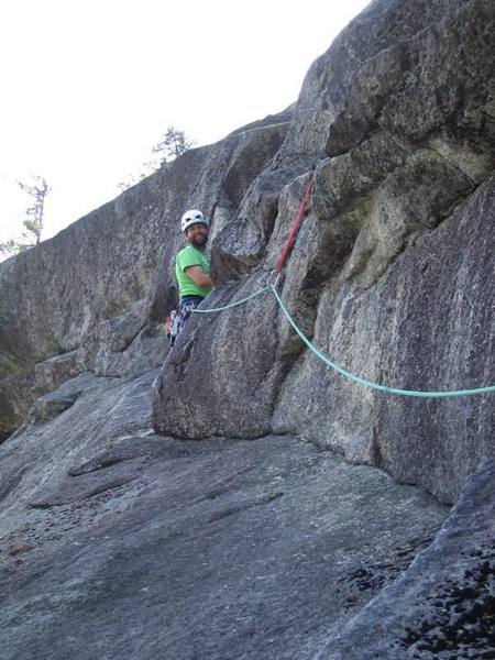 We chose to belay just after the traverse from gear... Here Dave is leading up from our belay to the right facing corner that could be considered a second crux (one of the best sections of the climb though)... 