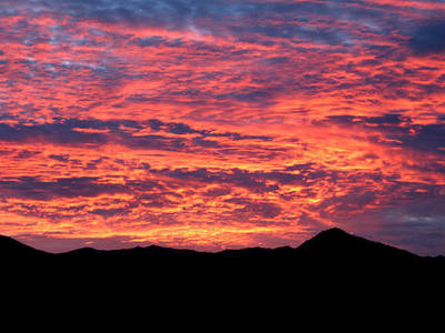 Sunset from the trailhead.<br>
PHoto by Blitzo.