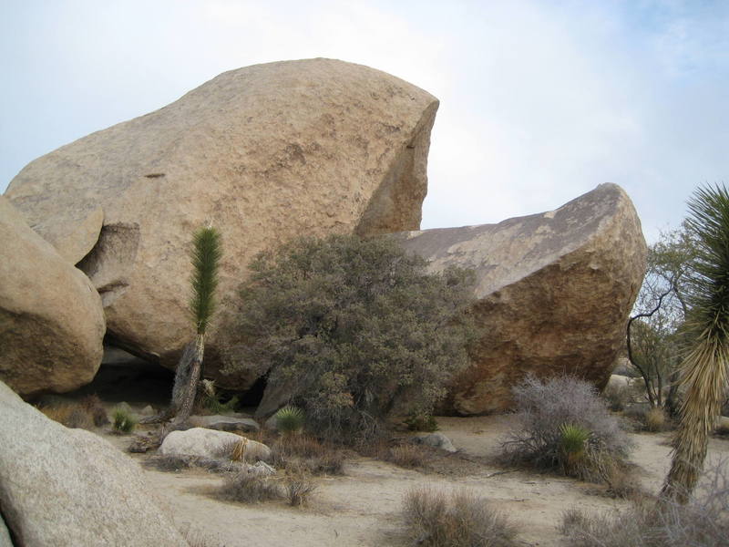 Ship Wreck boulder