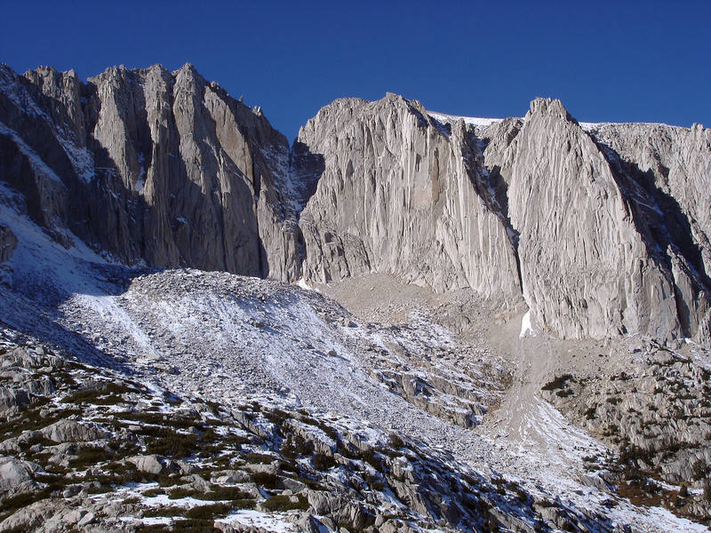 3 beautiful alpine walls.  Cracks and corners everywhere. 