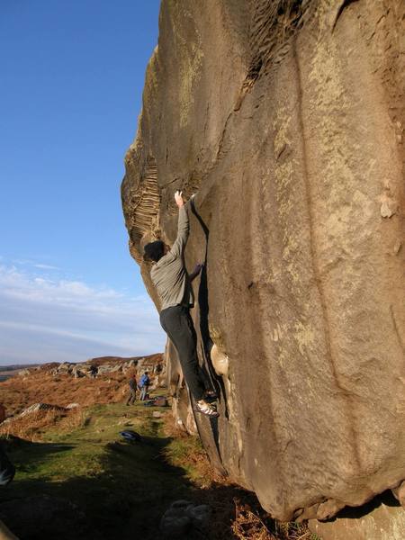 Mike going for the break on Vienna, V8