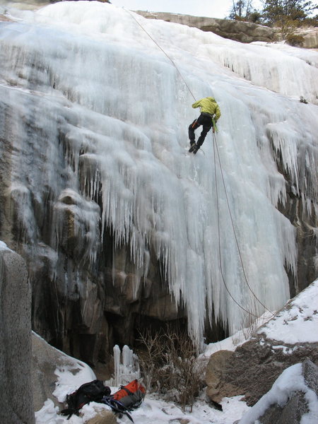 Levi Van Buggenum rapping after the second ascent of the right flow.