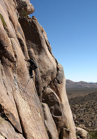 Todd Gordon doing "Crimpergirl" at Morongo Man Cliffs.<br>
Photo by Blitzo.
